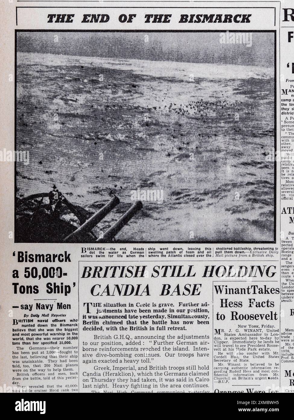 Titre et photographie 'The End of the Bismarck' sur la première page du Daily mail (réplique), 31 mai 1941. Banque D'Images