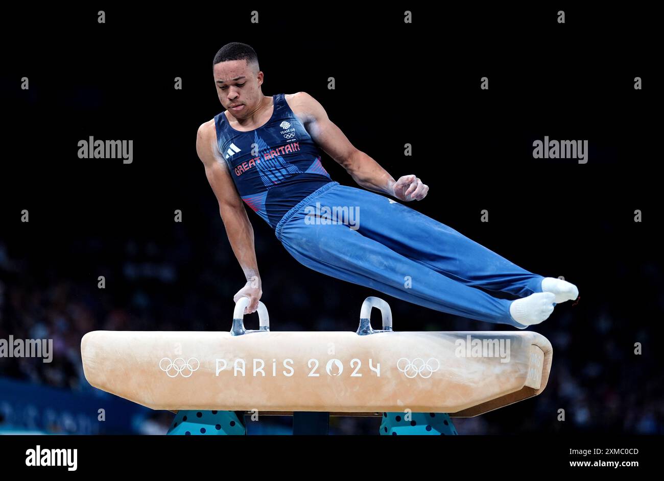 Le Britannique Joe Fraser se produit sur le Pommel Horse lors de la gymnastique artistique, qualification masculine à la Bercy Arena le premier jour des Jeux Olympiques de Paris 2024 en France. Date de la photo : samedi 27 juillet 2024. Banque D'Images