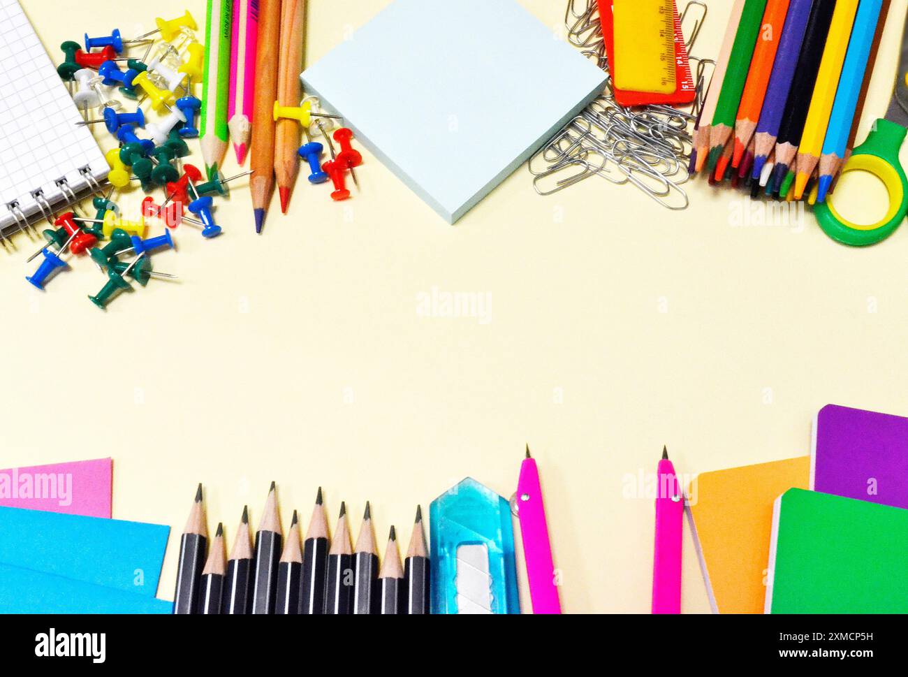 Série de produits de bureau et d'école - Papeterie de bureau Banque D'Images