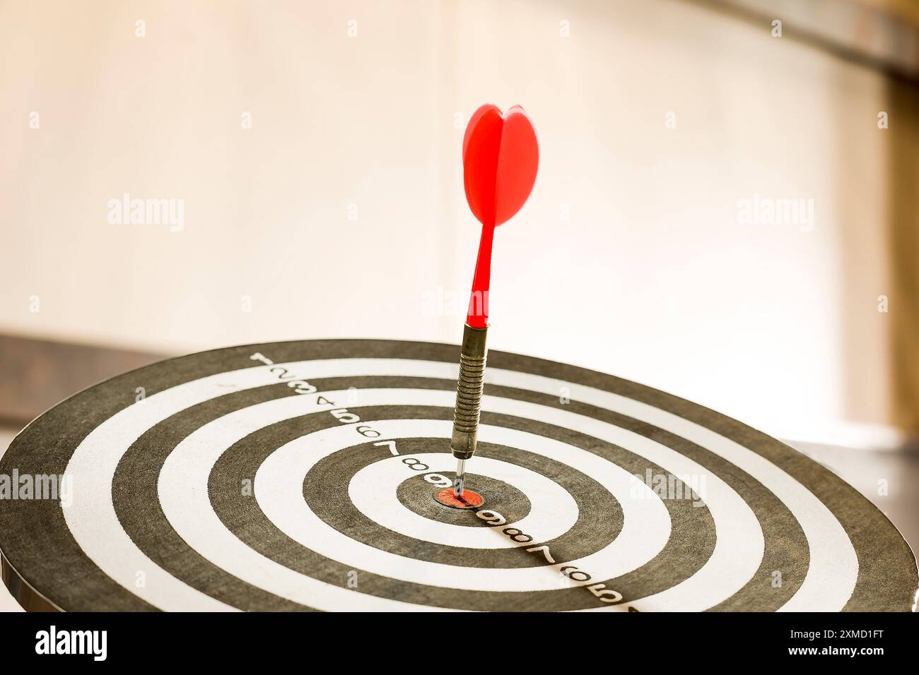 DART est une opportunité et dartboard est la cible et l'objectif.ainsi les deux représentent un défi dans le marketing d'affaires comme concept. Banque D'Images