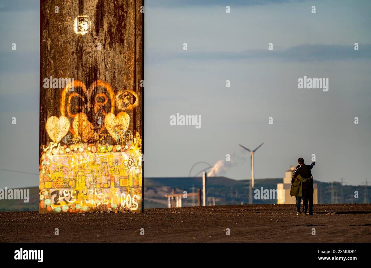 Vue depuis la pointe du butin de Schurenbach, avec la dalle pour la région de la Ruhr, sur Gelsenkirchen, le port, jusqu'à la pointe du butin de Hoheward, à Herten, au nord Banque D'Images