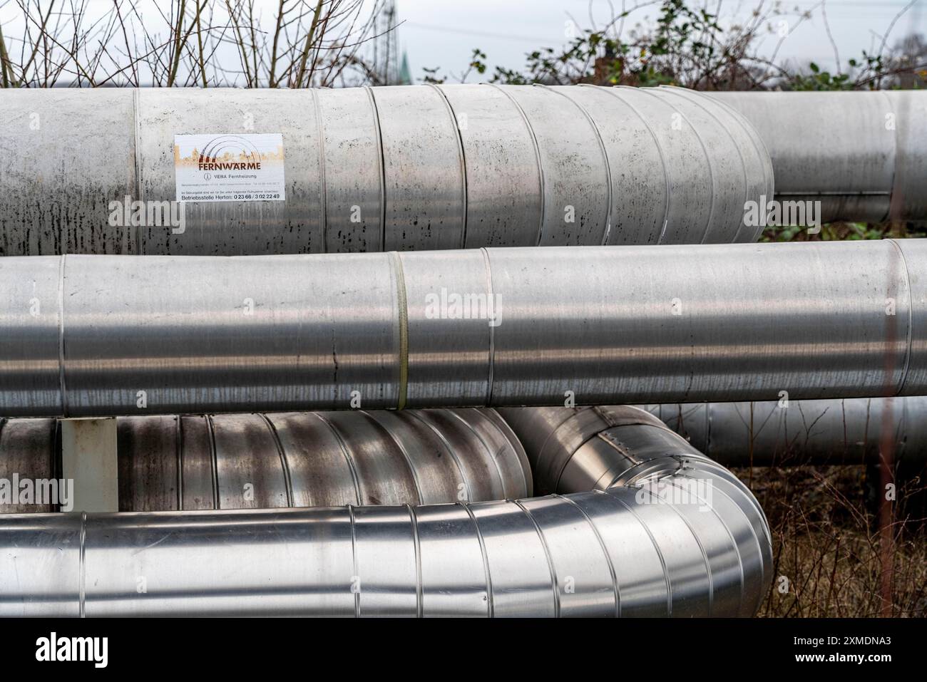 Conduites de chauffage urbain, Hertener Stadtwerke, point de transfert de l'ancienne mine Schlaegel & Eisen, des conduites de la centrale électrique au Banque D'Images