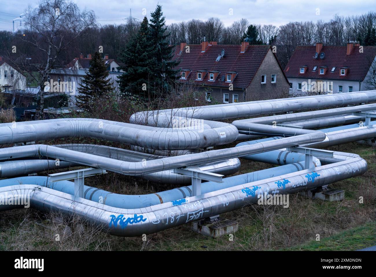 Conduites de chauffage urbain, Hertener Stadtwerke, point de transfert de l'ancienne mine Schlaegel & Eisen, des conduites de la centrale électrique au Banque D'Images