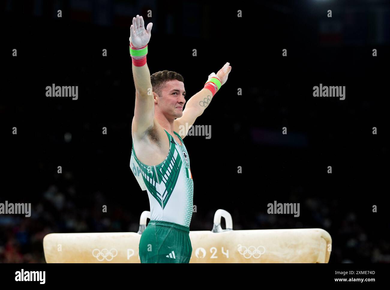 L'Irlandais Rhys McClenaghan suit sa routine sur le Pommel Horse lors de la gymnastique artistique, qualification masculine à la Bercy Arena le premier jour des Jeux Olympiques de Paris 2024 en France. Date de la photo : samedi 27 juillet 2024. Banque D'Images