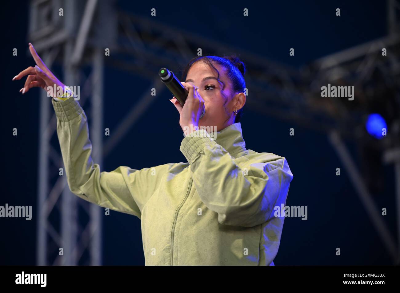 Jazzy se produisant au tramlines Festival 2024 , Sheffield, Royaume-Uni Banque D'Images