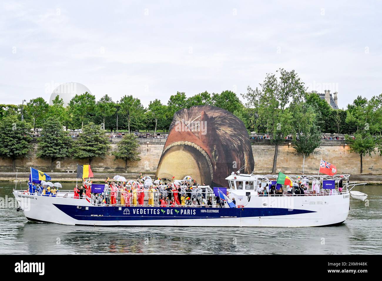 Paris, France. 26 juillet 2024. Cérémonie d'ouverture des XXXIIIe Jeux Olympiques de Paris 2024 sur la Seine à Paris (France), le 26 juillet 2024. Crédit : Insidefoto di andrea staccioli/Alamy Live News Banque D'Images