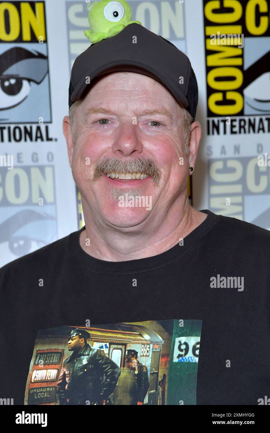 John DiMaggio beim Photocall zu Hulu Animationsserie Futurama auf der San Diego Comic-Con International 2024 im Hilton Bayfront Hotel. San Diego, 27.07.2024 *** John DiMaggio à la photocall pour la série animée Futurama à San Diego Comic Con International 2024 à l'hôtel Hilton Bayfront San Diego, 27 07 2024 Foto:xD.xStarbuckx/xFuturexImagex simpsons_4717 Banque D'Images