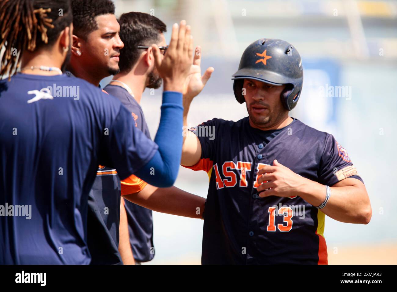 Barcelone, ​​Spain.- 28 juillet 2024. Emmanuel Febles (13) 2B, Astros Valencia sont champions en battant les Marlins de Tenerife 9-1 en finale de la Division of Honor Cup de la Ligue nationale de Baseball S.M. The King 2024. Tenue au stade municipal de baseball Antonio Hervás, Sant Boi de Llobregat, le dimanche 28 juillet 2024. (PHOTO : Alejandro van Schermbeek / AVS photo Report | Alamy Life News) Banque D'Images