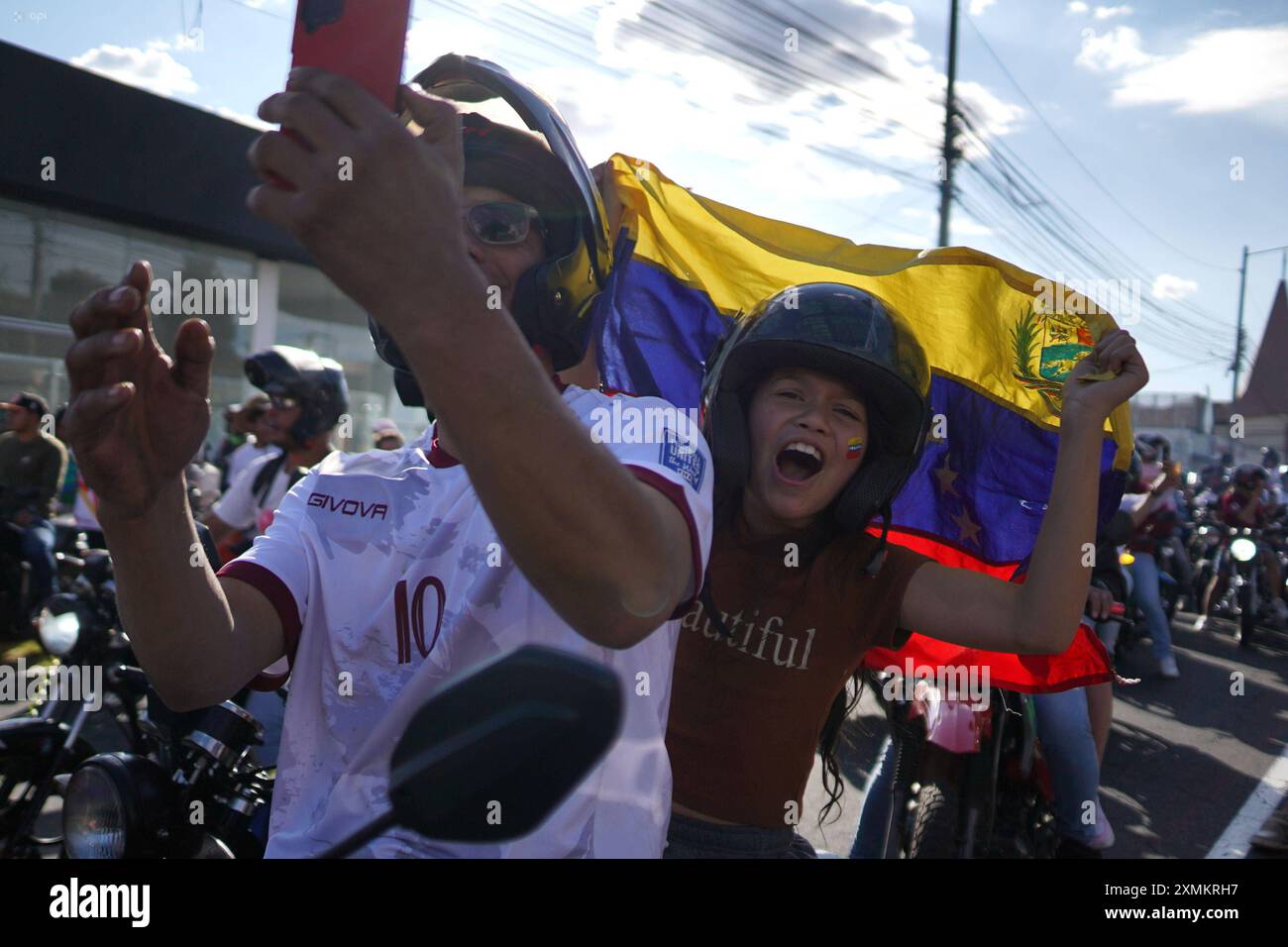 UIO POL MARCHAVENEZUELA Quito, 28 juillet 2024 les citoyens vénézuéliens descendent dans les rues de Quito pour élever leur voix sur les élections présidentielles dans le pays voisin API JUAN RUIZ CONDOR POL UIO POL MARCHAVENEZUELA cc5075ba942628ef957527801651b776 Copyright : xJuanxRuizxCondorx Banque D'Images