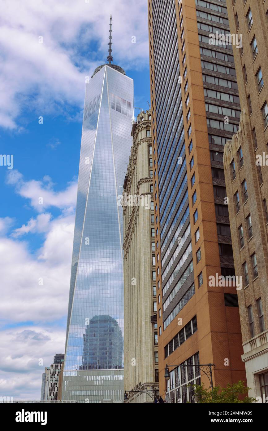 L'horizon distinctif de Manhattan, New York City - USA Banque D'Images