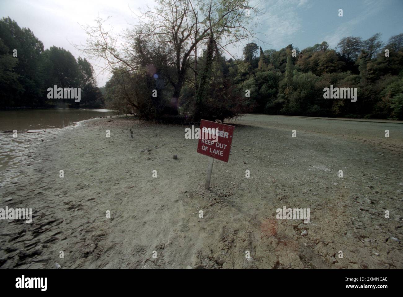 Swanbourne Lake , Arundel , West Sussex 9 octobre 1996 photo de Roger Bamber Banque D'Images