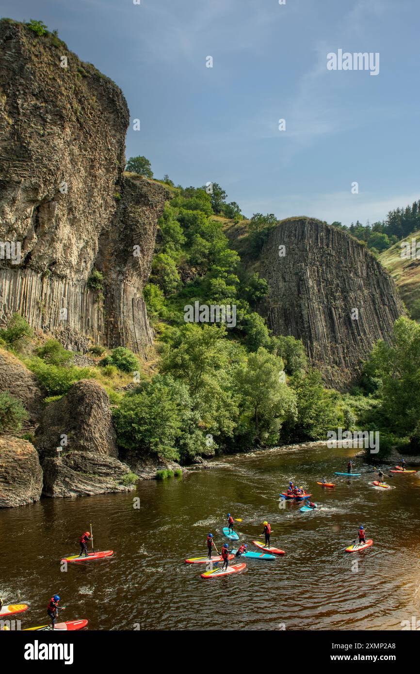 Sports nautiques aux Gorges d'Alliers, Loire, France Banque D'Images