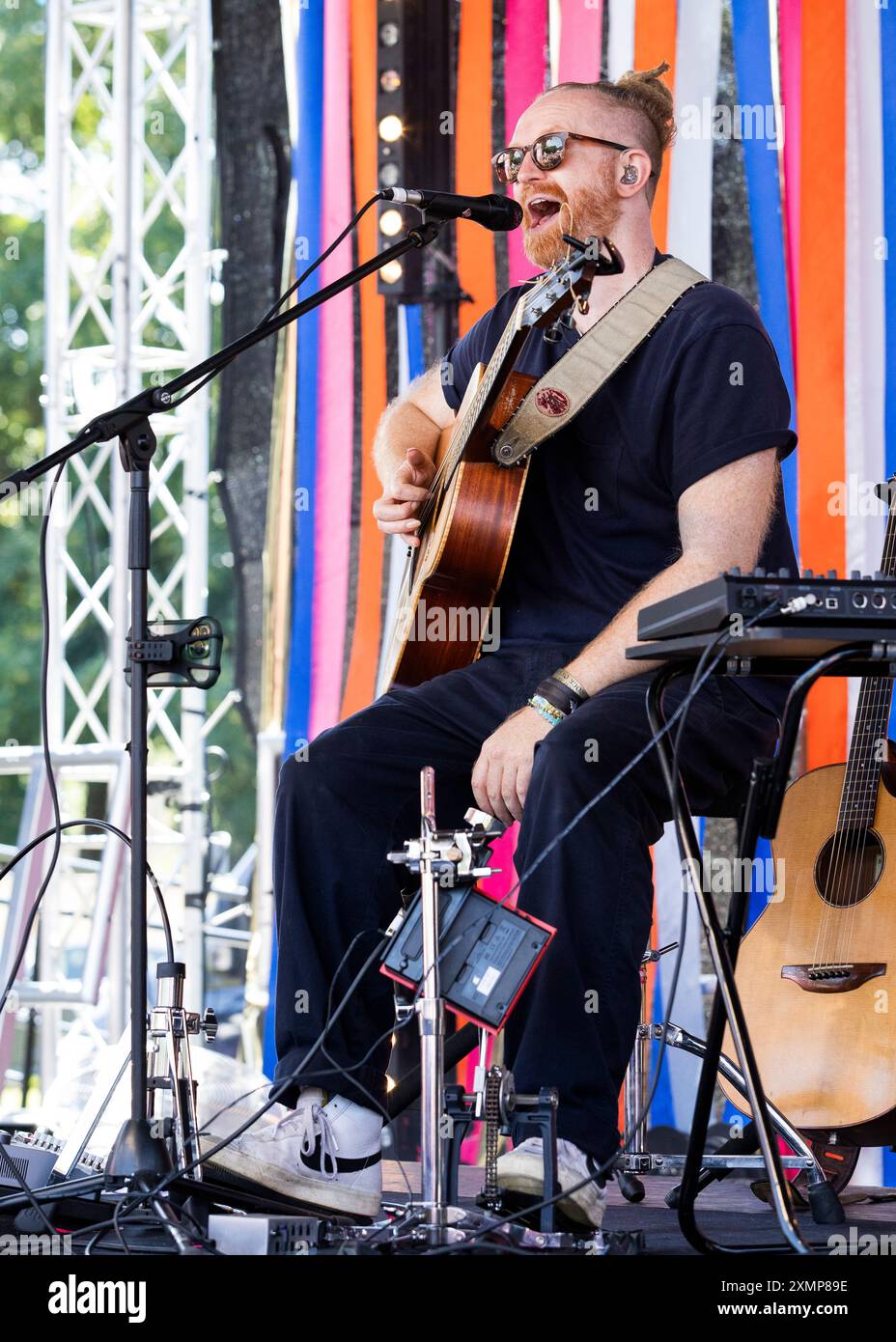 Newton Faulkner, Festival Lazydays, Southend-on-Sea, Essex © Clarissa Debenham (film Free Photography) / Alamy Banque D'Images