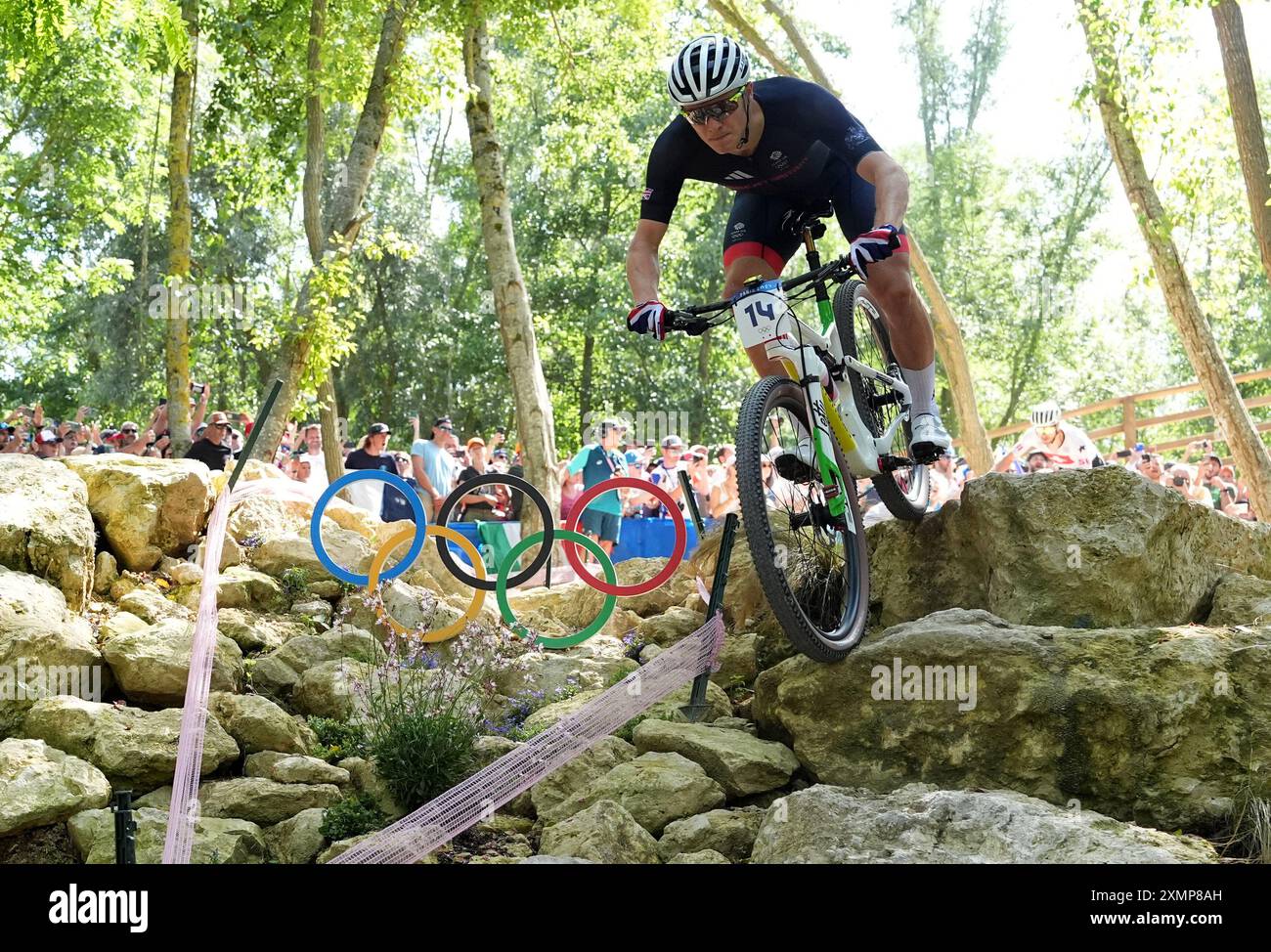 Charlie Aldridge, le Britannique, lors du cross-country VTT masculin à Elancourt Hill, le troisième jour des Jeux Olympiques de Paris 2024 en France. Date de la photo : lundi 29 juillet 2024. Banque D'Images