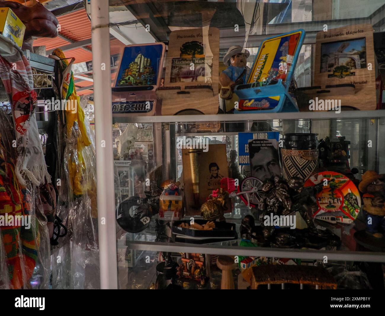 DORADAL, COLOMBIE - 08 JUILLET 2024 la Tienda de Pablo, musée de la boutique touristique Escobar Banque D'Images