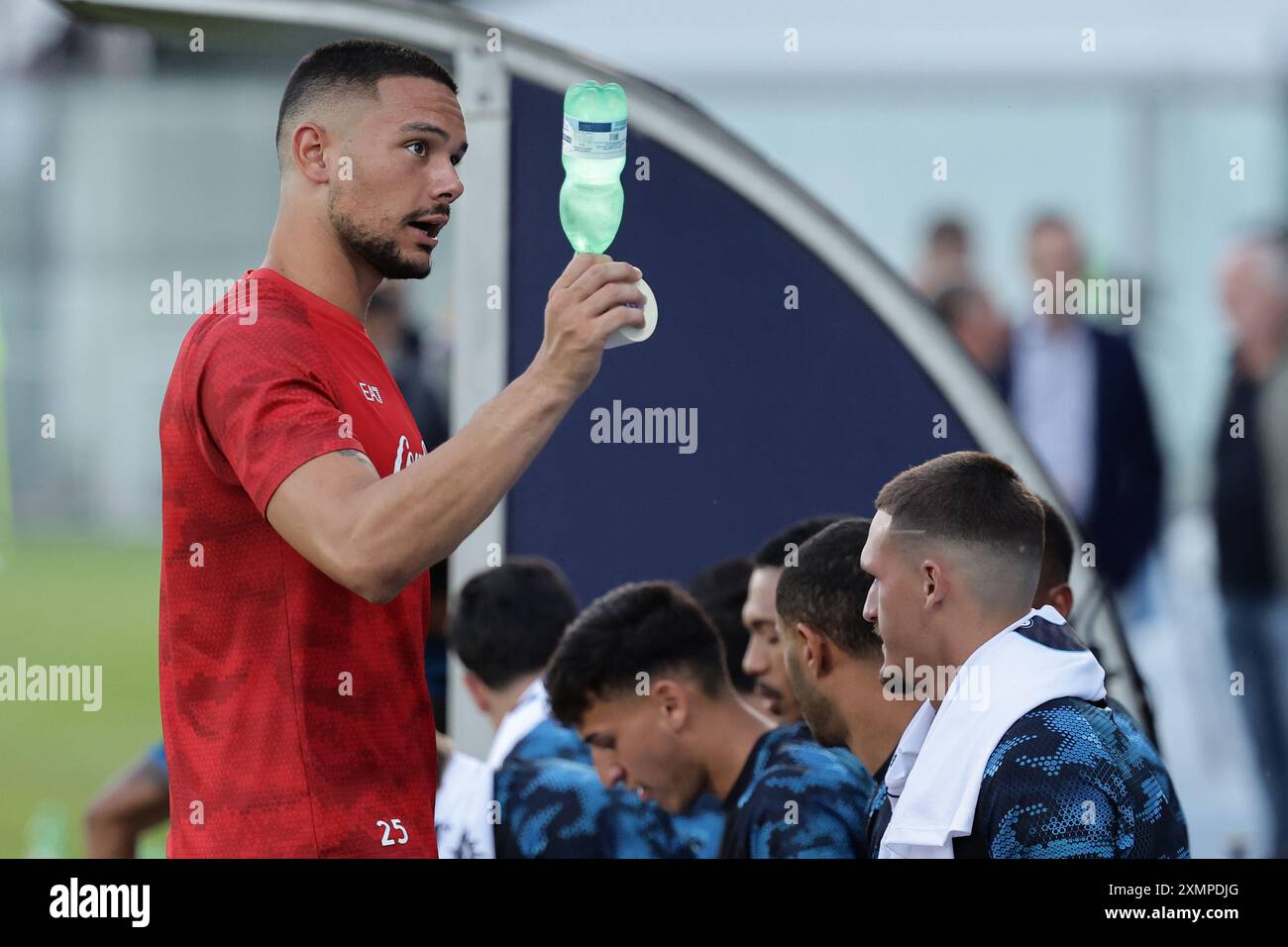 Elia Caprile de Napoli lors du match amical Napoli et KF Egnatia au stade Teofilo Patini de Castel Di Sangro, Italie centrale et méridionale - dimanche 31 juillet 2024. Sport - Soccer . (Photo de Alessandro Garofalo/Lapresse) crédit : LaPresse/Alamy Live News Banque D'Images