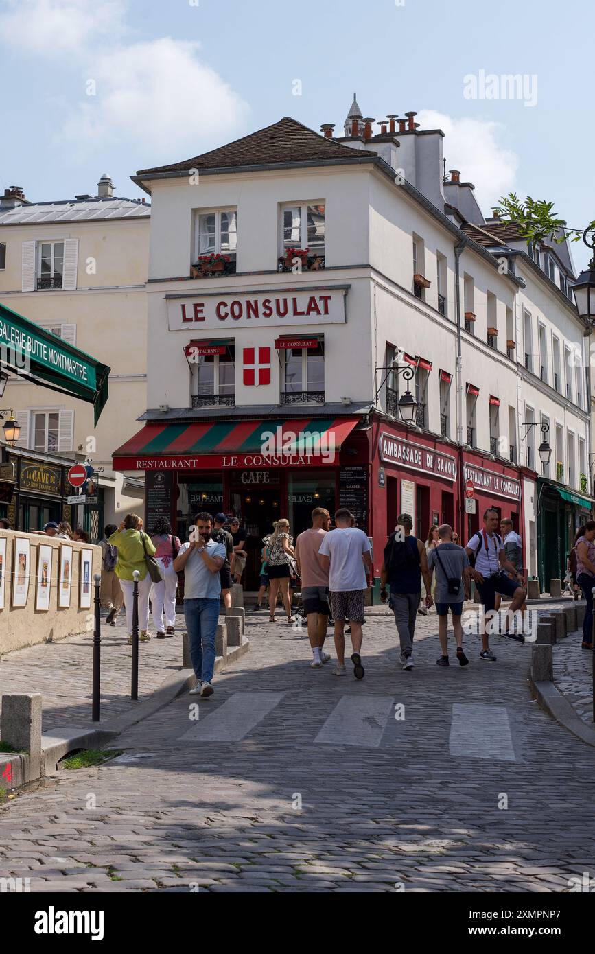 Paris, France 07.24.2024. Le restaurant Consulat à Montmartre, 18ème arrondissement de Paris Banque D'Images