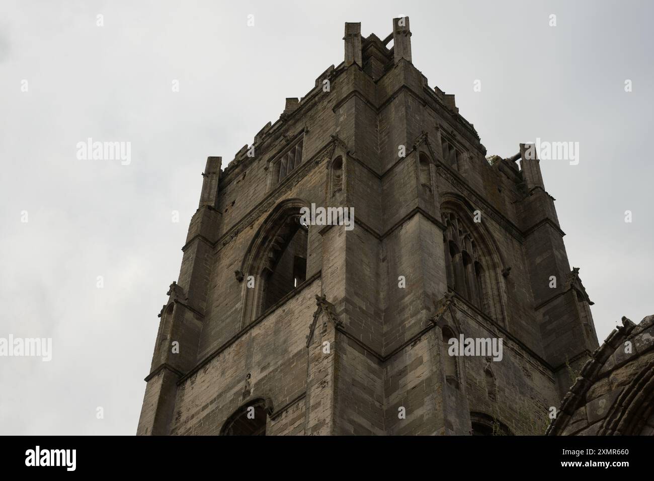 Les ruines de l'abbaye de Fountains près de Ripon dans le Yorkshire du Nord, Angleterre, Royaume-Uni Banque D'Images