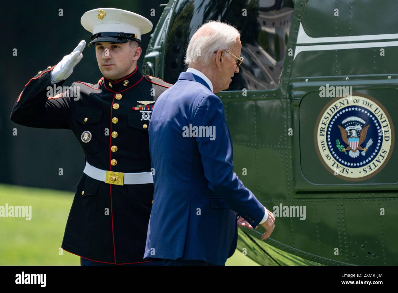 Washington, États-Unis. 29 juillet 2024. Le président Joe Bide embarque à bord de Marine One en direction de la base interarmées Andrews à Washington DC le lundi 29 juillet 2024. Photo de Ken Cedeno/UPI crédit : UPI/Alamy Live News Banque D'Images