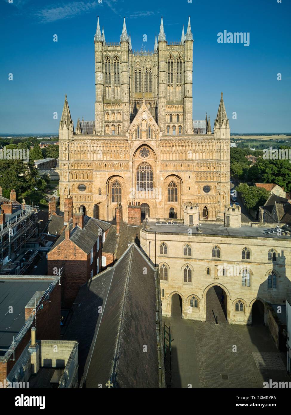 ©Phil Crow 2024 www.philcrow.comLincoln Cathedral, située dans le Lincolnshire, en Angleterre, est un exemple étonnant de l'architecture gothique. Construit à partir de 1 Banque D'Images