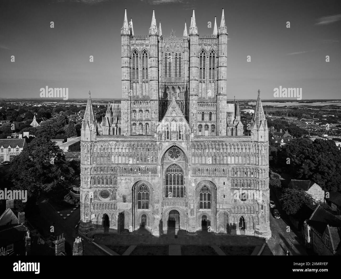 ©Phil Crow 2024 www.philcrow.comLincoln Cathedral, située dans le Lincolnshire, en Angleterre, est un exemple étonnant de l'architecture gothique. Construit à partir de 1 Banque D'Images