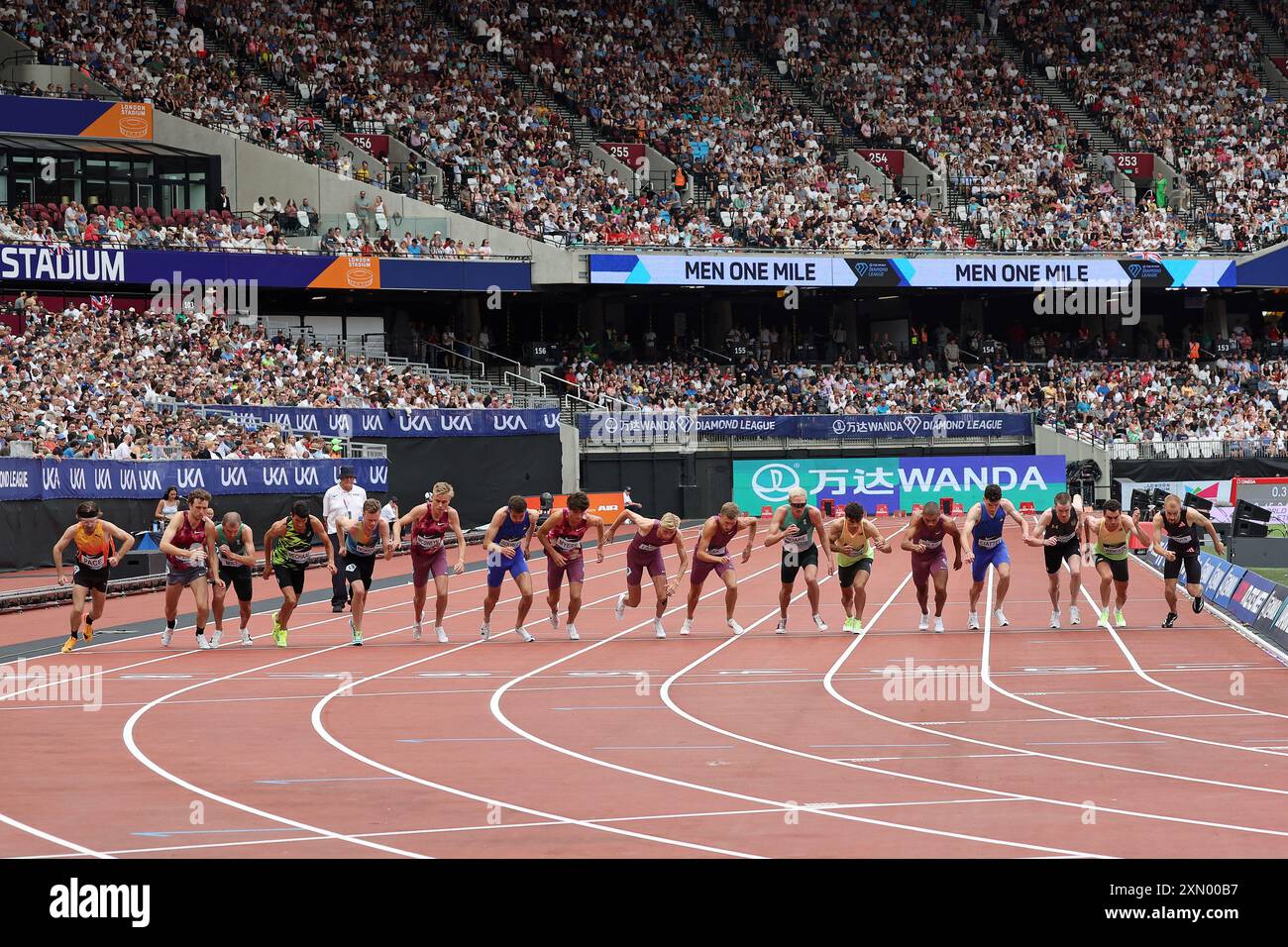 Départ de l'Emsley Carr Mile à la London Diamond League 2024 Banque D'Images