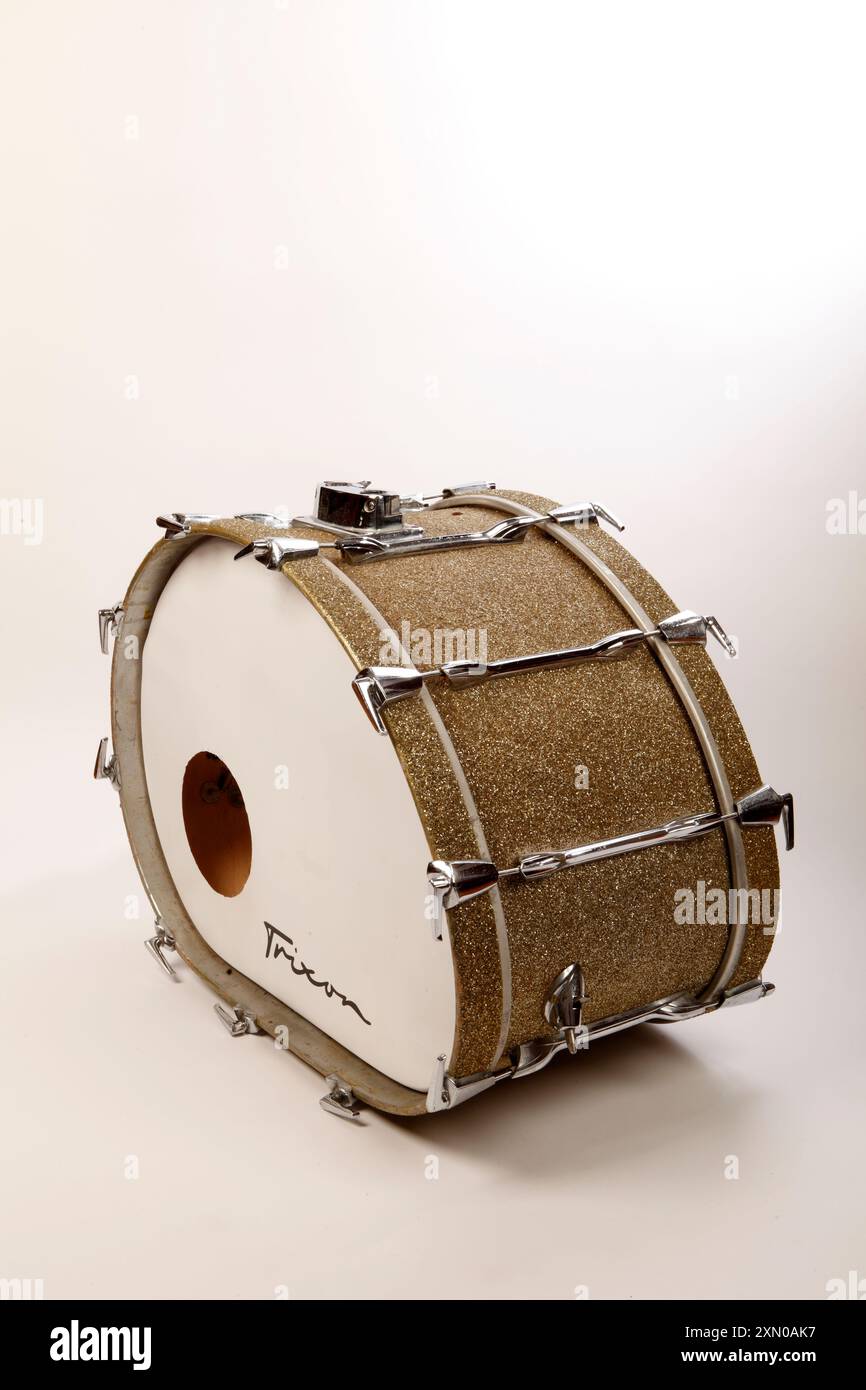 Trixon Eliptical Bass Drum, légendaire instrument elliptique / ellipsoïde unique conçu pour être joué avec deux pédales à la fois. Banque D'Images