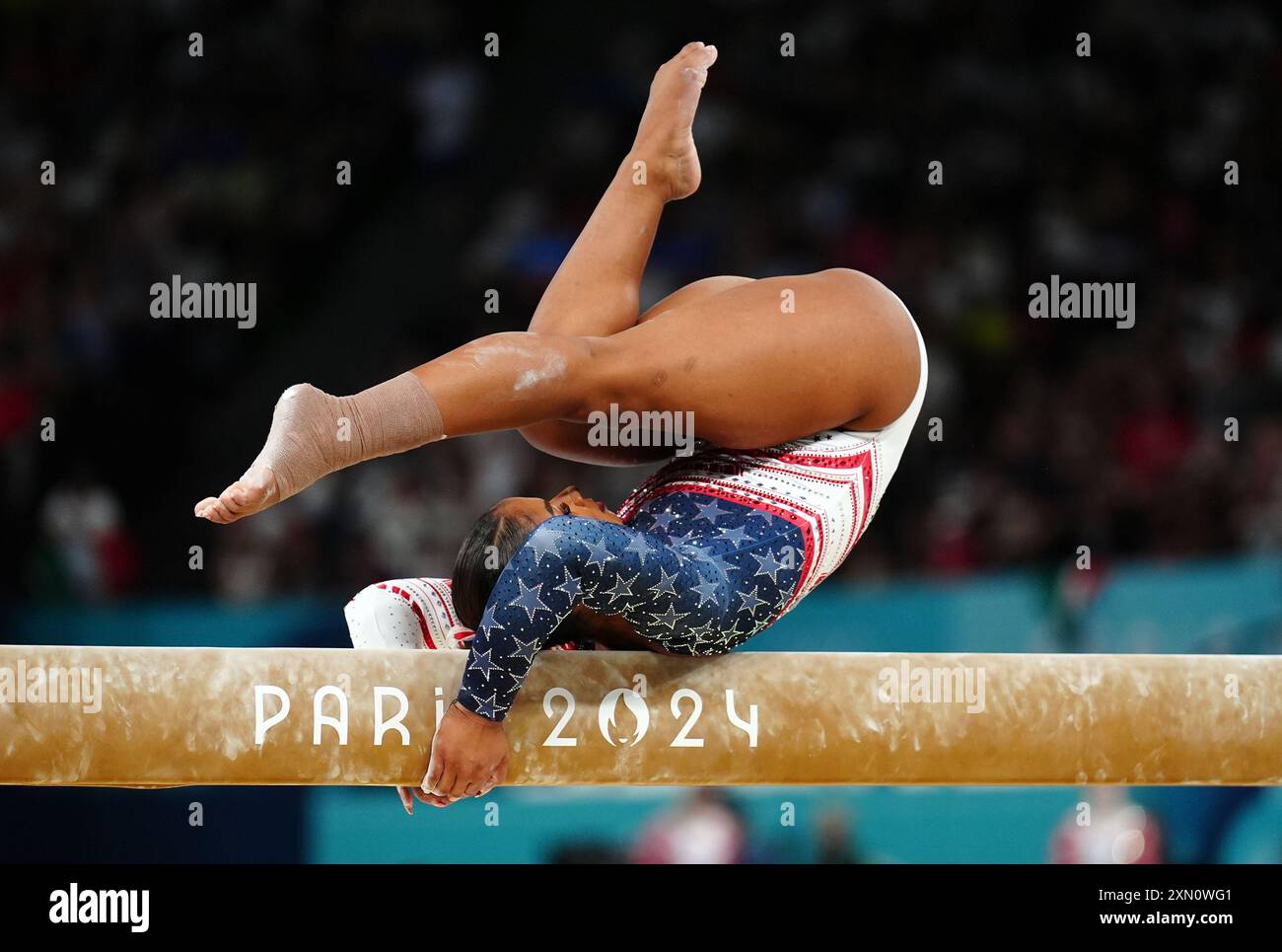 La Jordan Chiles des États-Unis se produit sur le Balance Beam lors de la gymnastique artistique, finale par équipe féminine, à Bercy Arena le quatrième jour des Jeux Olympiques de Paris 2024 en France. Date de la photo : mardi 30 juillet 2024. Banque D'Images