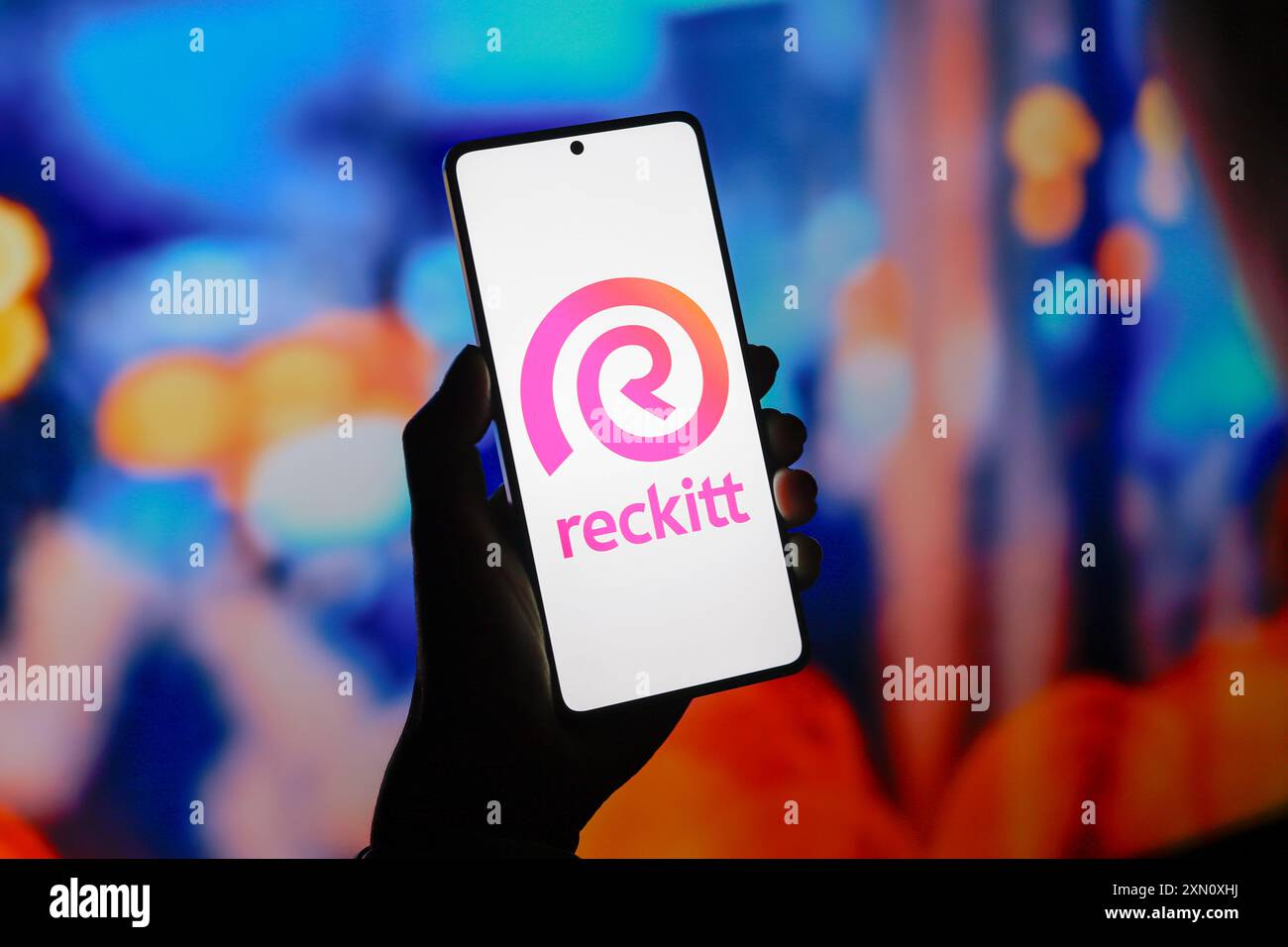 Paraguay. 29 juillet 2024. Dans cette illustration photo, le logo Reckitt Benckiser Group plc est affiché sur un écran de smartphone. (Crédit image : © Jaque Silva/SOPA images via ZUMA Press Wire) USAGE ÉDITORIAL SEULEMENT! Non destiné à UN USAGE commercial ! Banque D'Images