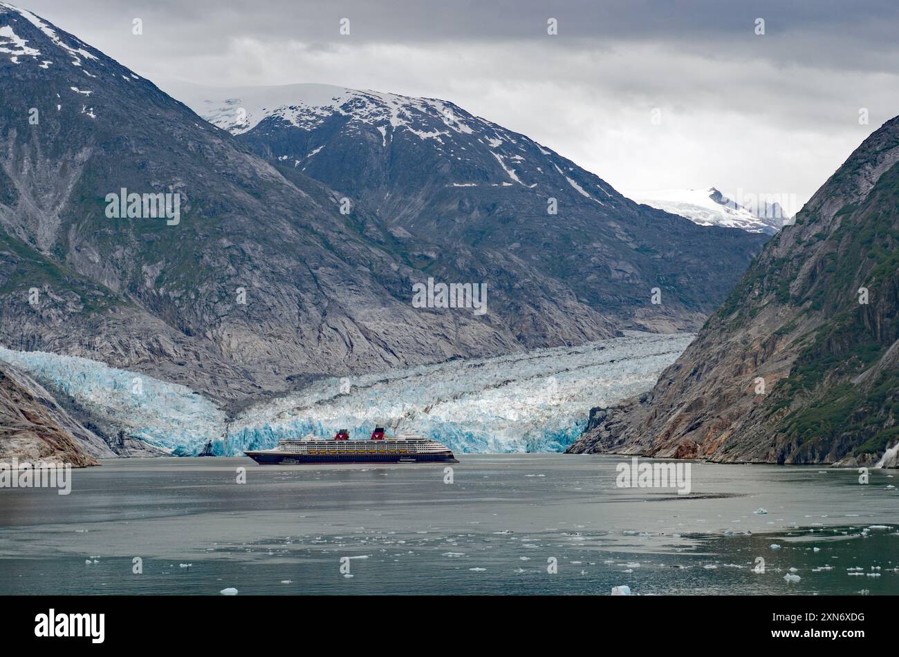 Disney Wonder à Dawes Glacier ALASKA Banque D'Images