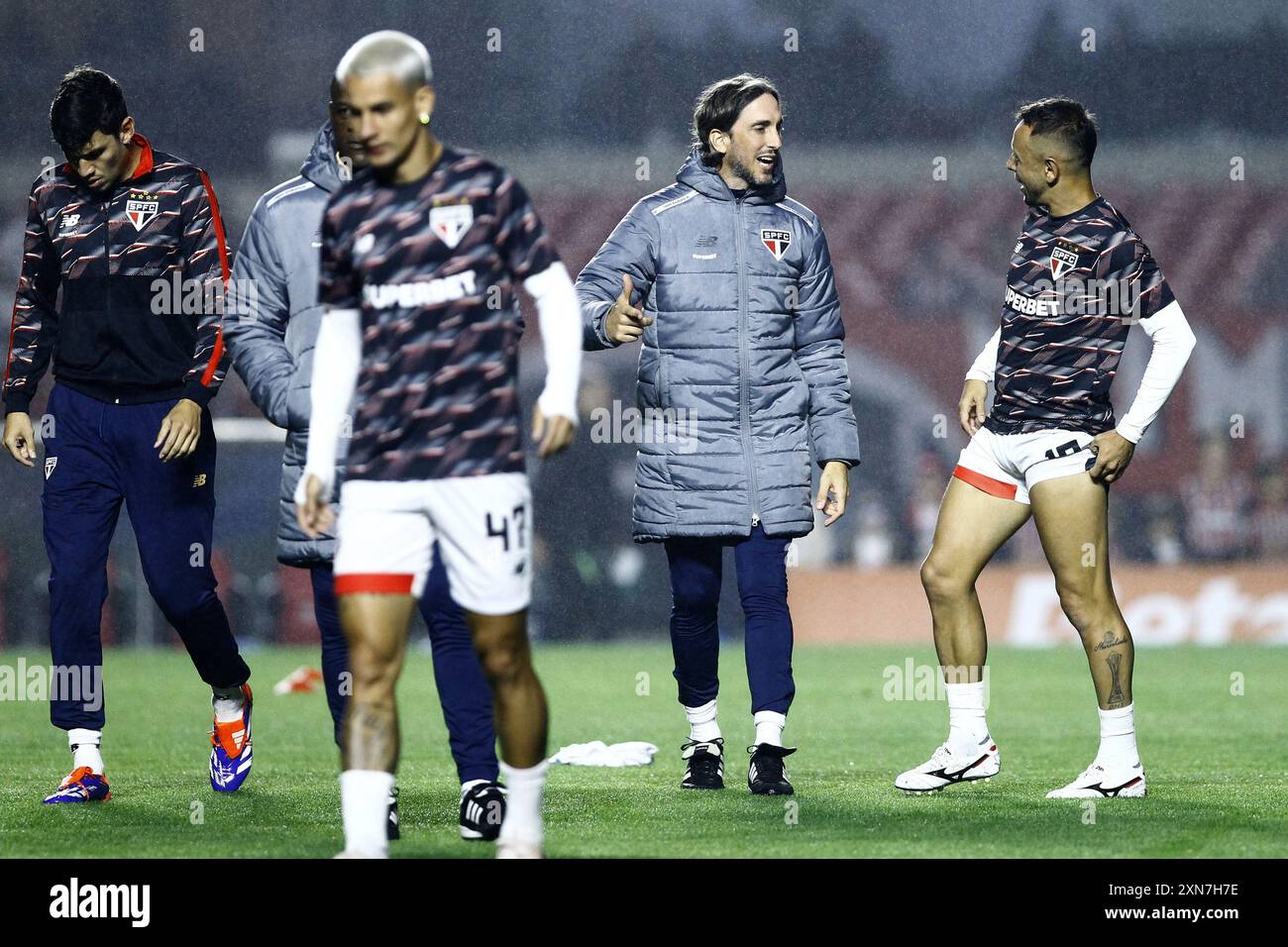 Sao Paulo, Brésil. 31 juillet 2024. Luis Zubeldia, entraîneur de Sao Paulo, lors du match contre Goias au stade Morumbi pour le championnat Copa do Brasil 2024. Photo : Marco Miatelo/AGIF crédit : AGIF/Alamy Live News Banque D'Images