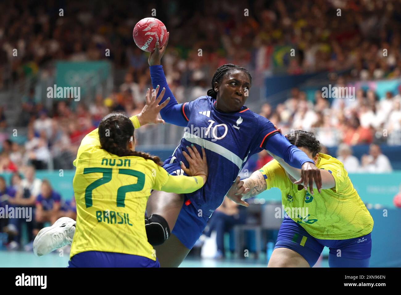 Paris, France. 30 juillet 2024. Julien Mattia/le Pictorium - Handball - France - Brésil - qualifications du Groupe B - Paris 2024 - 30/07/2024 - France/Ile-de-France (région)/Paris - le Brésil perd contre la France dans le Groupe B qualificatif, épreuves de Handball des Jeux Olympiques de Paris 2024, à la Paris Sud Arena, le 30 juillet 2024. Crédit : LE PICTORIUM/Alamy Live News Banque D'Images