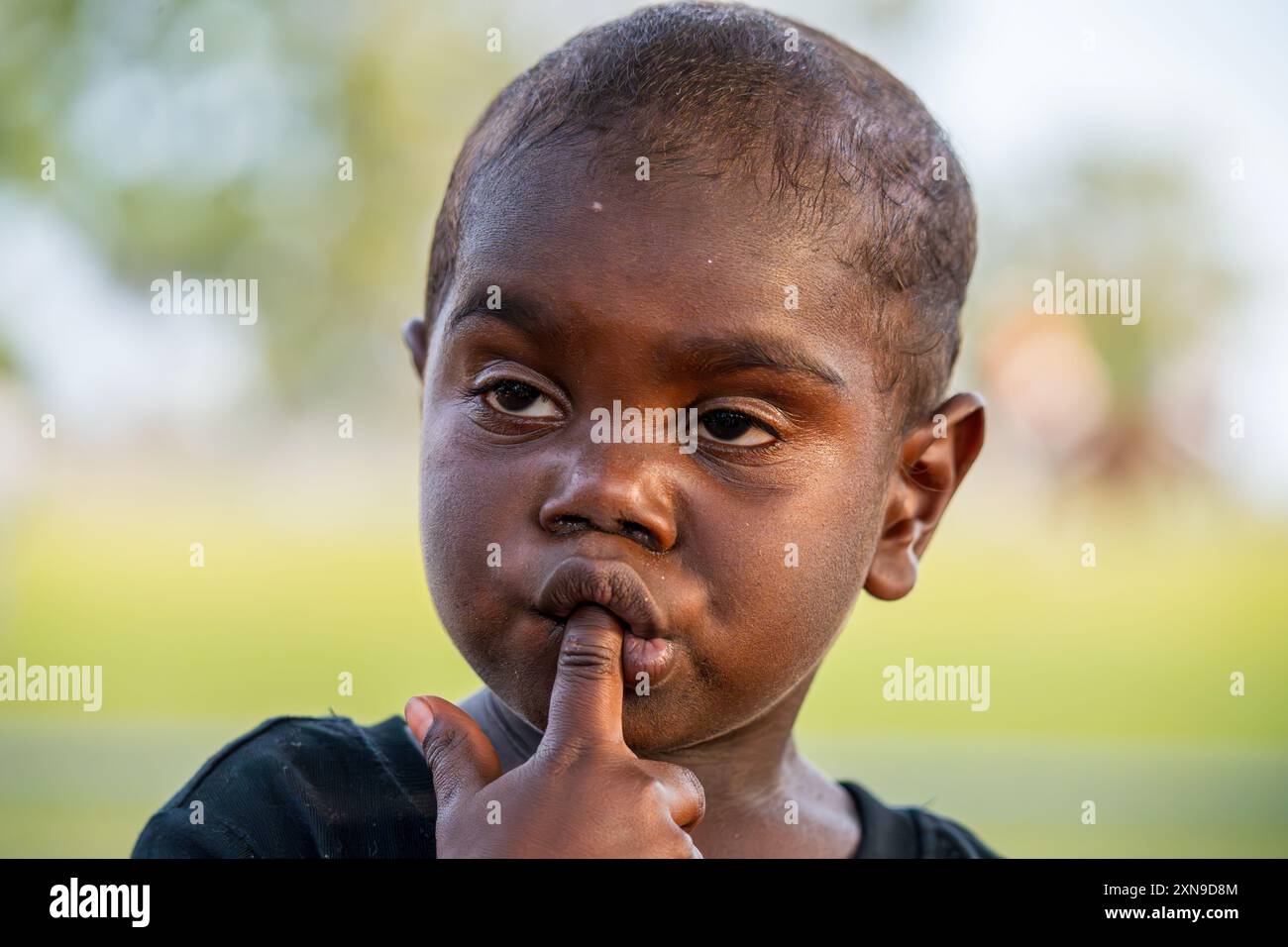 Darwin, Australie - 27 juillet 2024 : portrait d'un enfant aborigène australien au Royal Darwin Show 2024. Banque D'Images