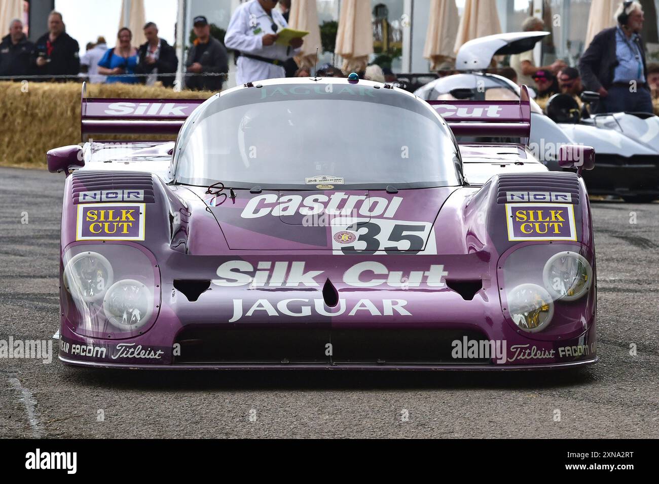 Gary Pearson, Jaguar XJR12, Horseless to Hybrid : innovation libérée, à partir des systèmes d'aide à la conduite de la fin des années 1980 tels que les boîtes de vitesses à palettes A. Banque D'Images