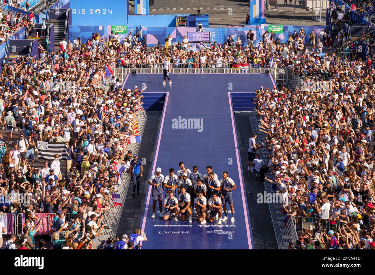 FRANCE. PARIS (75) (16E ARRONDISSEMENT) LORS DES JEUX OLYMPIQUES DE PARIS 2024, AU TROCADÉRO ET AU PIED DE LA TOUR EIFFEL, LE PARC DES CHAMPIONS Banque D'Images