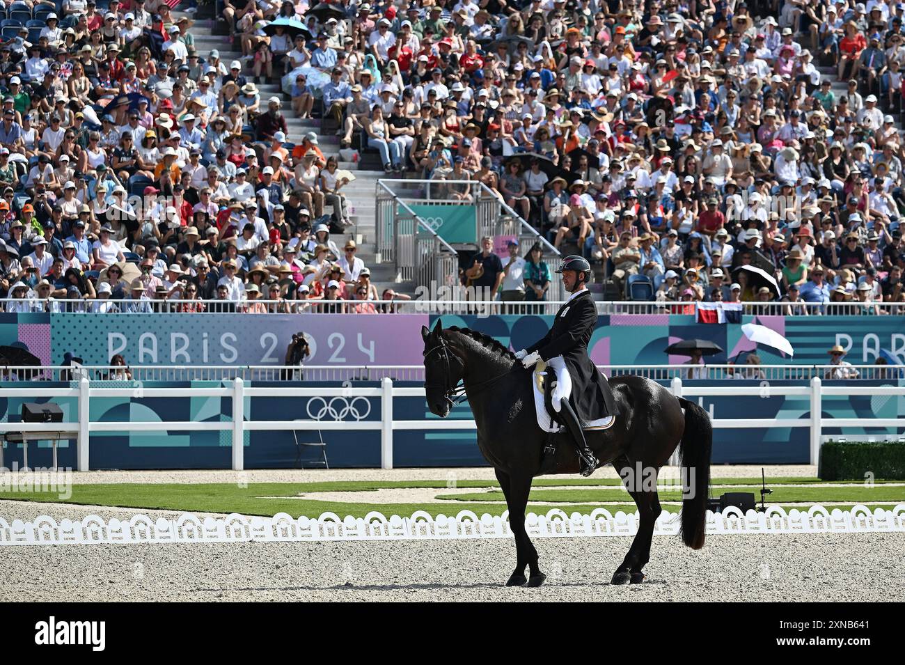 Paris, Fra. 31 juillet 2024. Le belge Domien Michiels chevauche Intermezzo VH Meerdaalhof lors de la compétition de dressage équestre, aux Jeux olympiques d'été de Paris 2024, le 31 juillet 2024, à Versailles. (Photo par Anthony Behar/Sipa USA) crédit : Sipa USA/Alamy Live News Banque D'Images