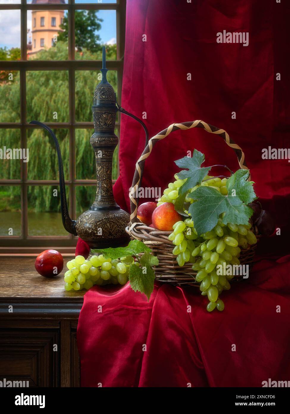 Encore la vie avec des fruits à l'intérieur Banque D'Images