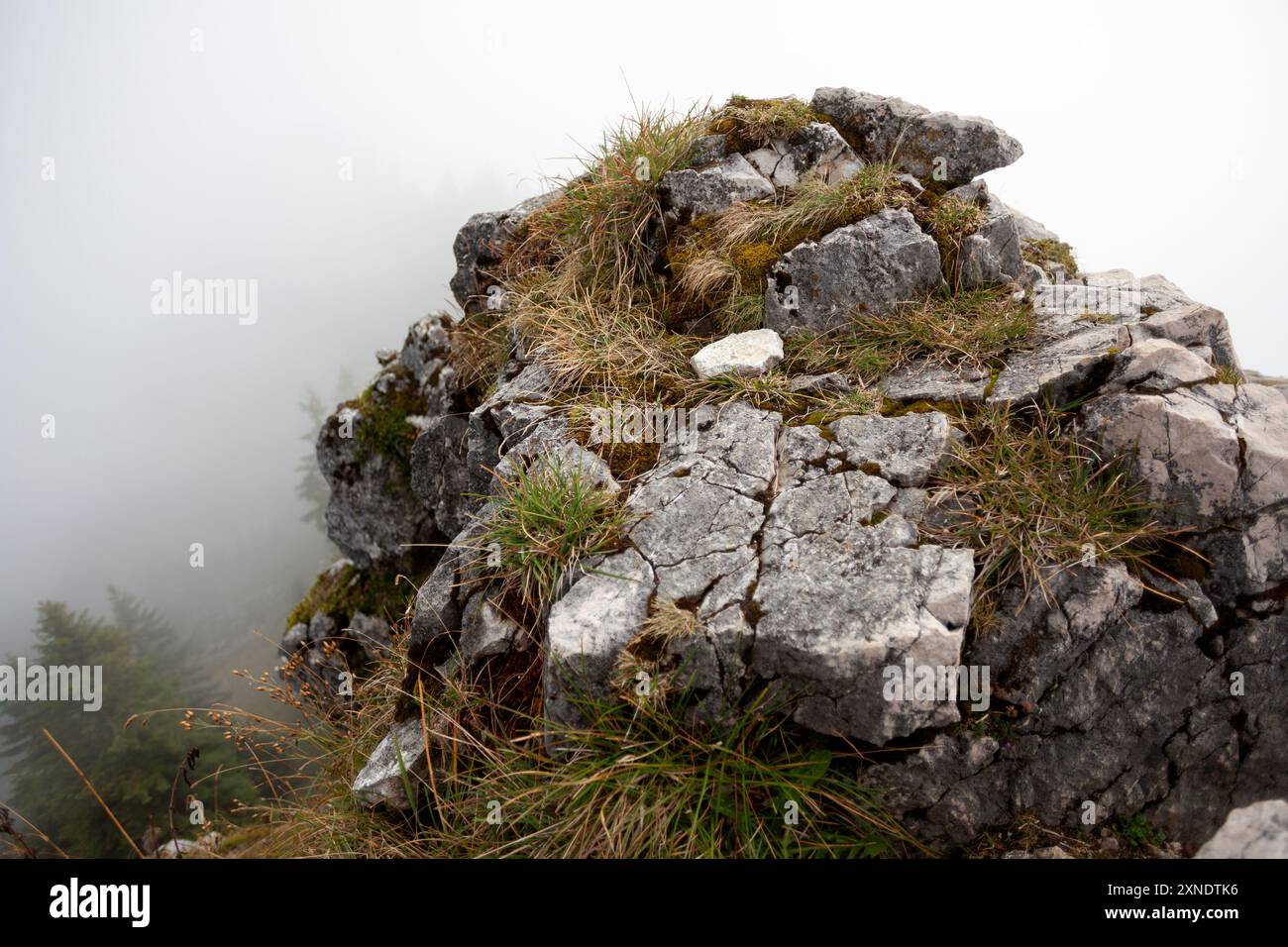 Tour de montagne Breitenstein en Bavière, Allemagne en automne Banque D'Images