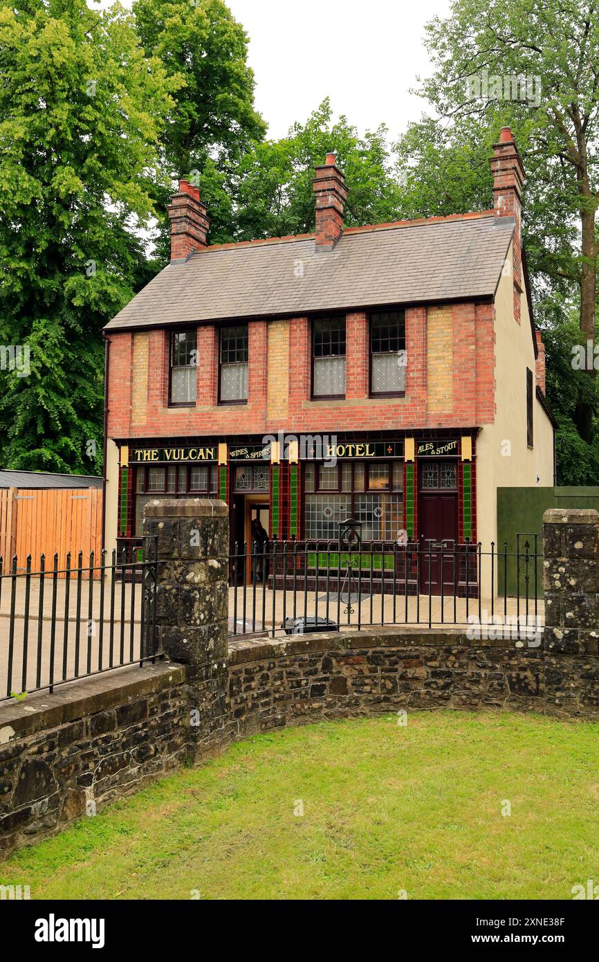 Reconstruction du Pub Vulcan originaire de Cardiff, St Fagans National Museum of History/Amgueddfa Werin Cymru, Cardiff, South Wales, Royaume-Uni. Banque D'Images