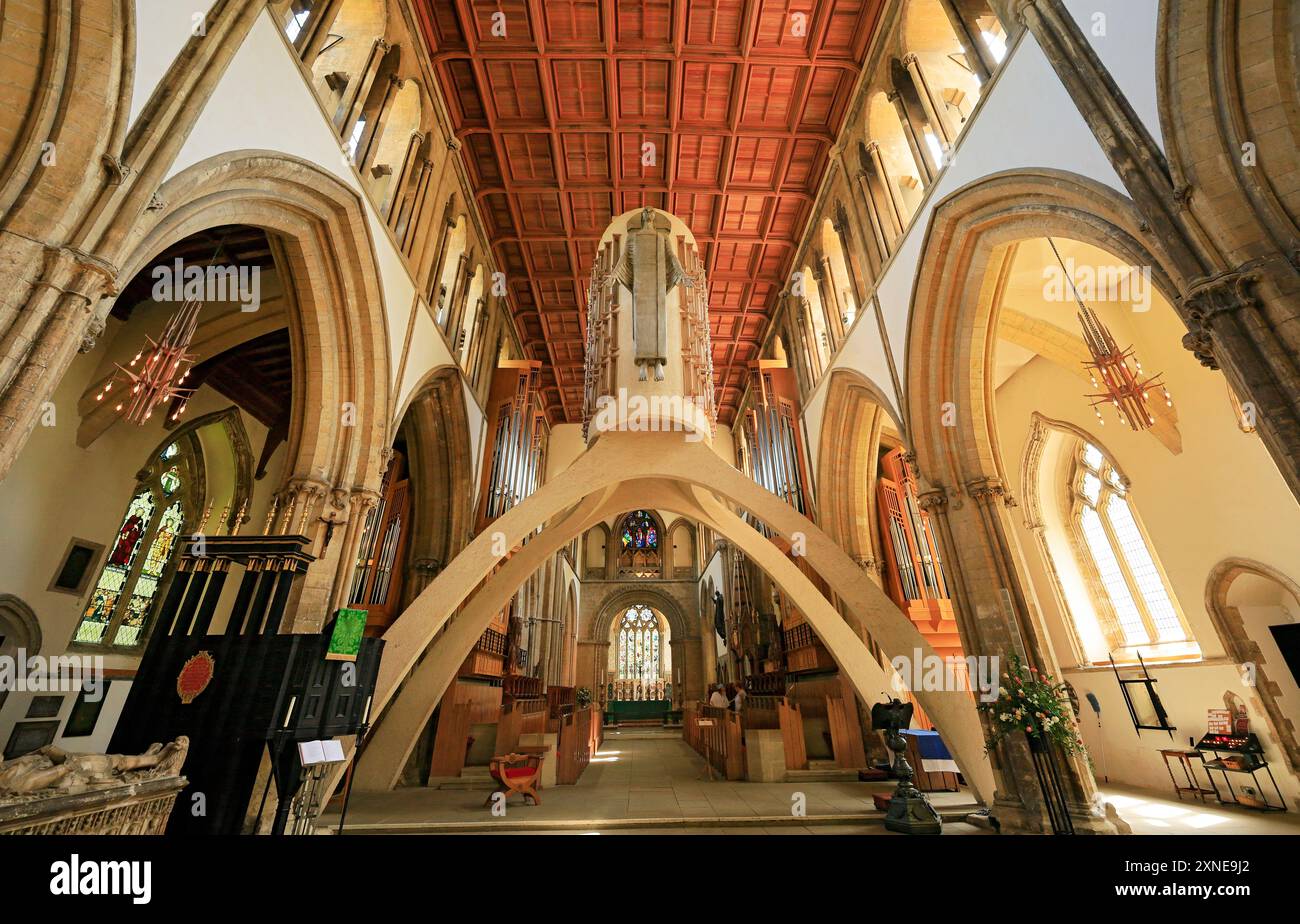 Majestas de Jacob Epstein, cathédrale de Llandaff, Cardiff, pays de Galles. Banque D'Images