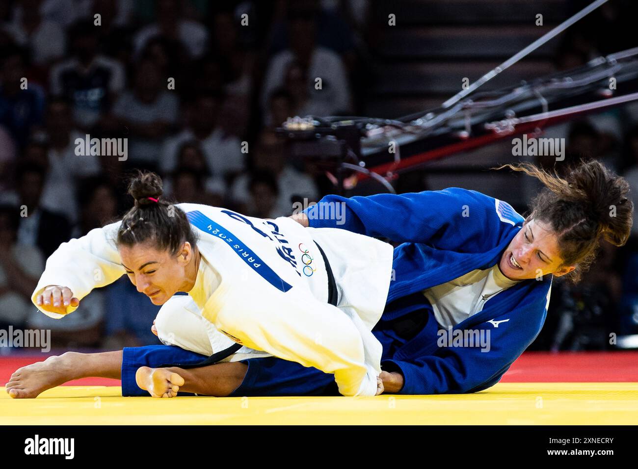 FRA, Olympische Spiele Paris 2024, Judo Damen finale, 31.07.2024 Barbara Matic (CRO) vs Miriam Butkereit (GER) Barbara Matic (CRO) gewinnt gegen Miriam Butkereit (GER) und wird Olypiasiegerin (Goldmedaille) Miriam Butkereit (GER) gewinnt Silber Foto : Eibner-Pressefoto/Roger Buerke Banque D'Images