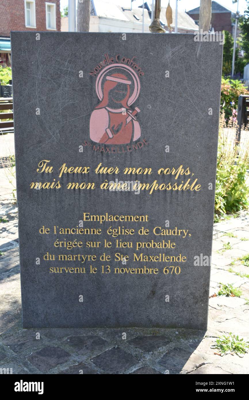 Une plaque commémorative à Caudry , département du Nord tu peux tuer mon corps, mais mon âme impossible Banque D'Images