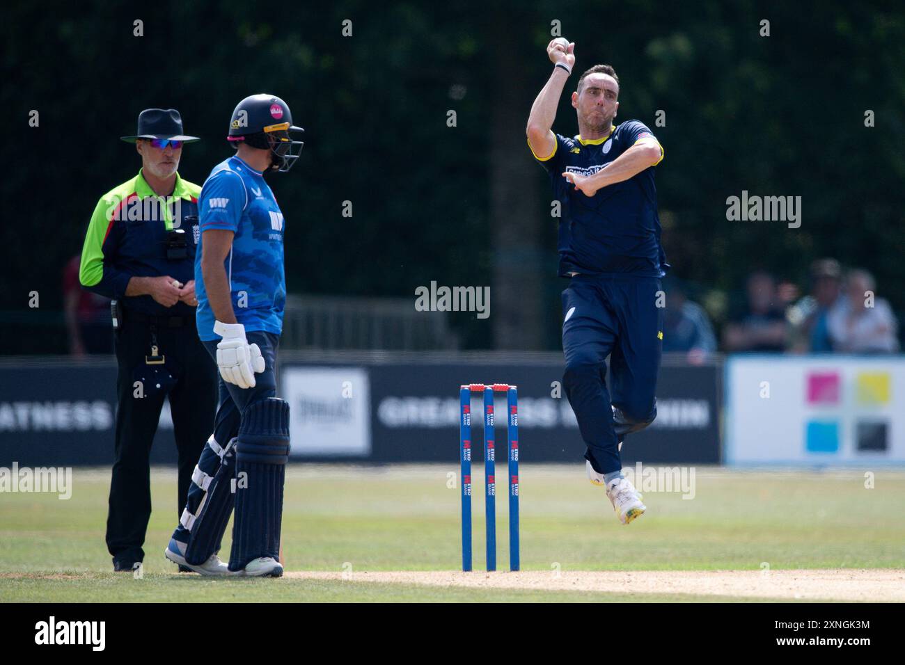 Beckenham, Royaume-Uni. 31 juillet 2024. Kyle Abbott du Hampshire Bowling lors du match de la Metro Bank One Day Cup entre Kent Spitfires contre Hampshire au Kent County Ground. Crédit : Dave Vokes/Alamy Live News Banque D'Images