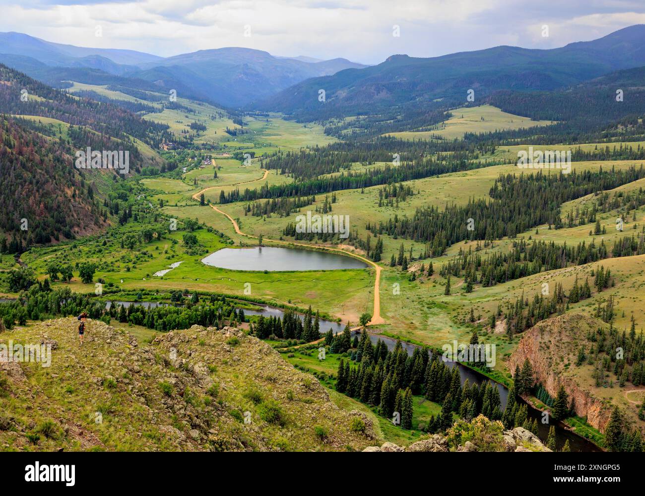 Vallée de montagne dans les montagnes de San Juan près de Creede, Co Banque D'Images