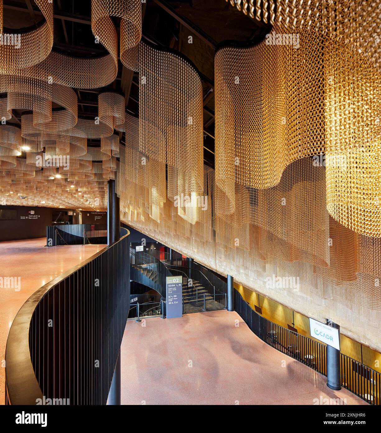 Foyer vu d'en haut. Swansea Arena et Copr Bay Bridge, Swansea, Royaume-Uni. Architecte : acme, 2024. Banque D'Images