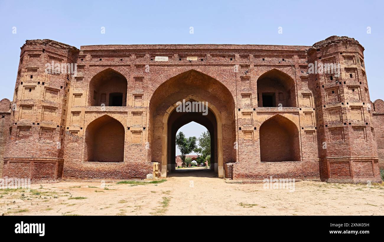 Porte d'entrée principale sud de Sarai Lashkeri Khan, Ludhiana, Punjab, Inde. Banque D'Images