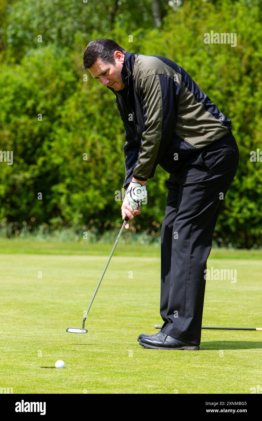 Tony Hadley du Spandau Ballet - Portraits et jouer au golf. Banque D'Images