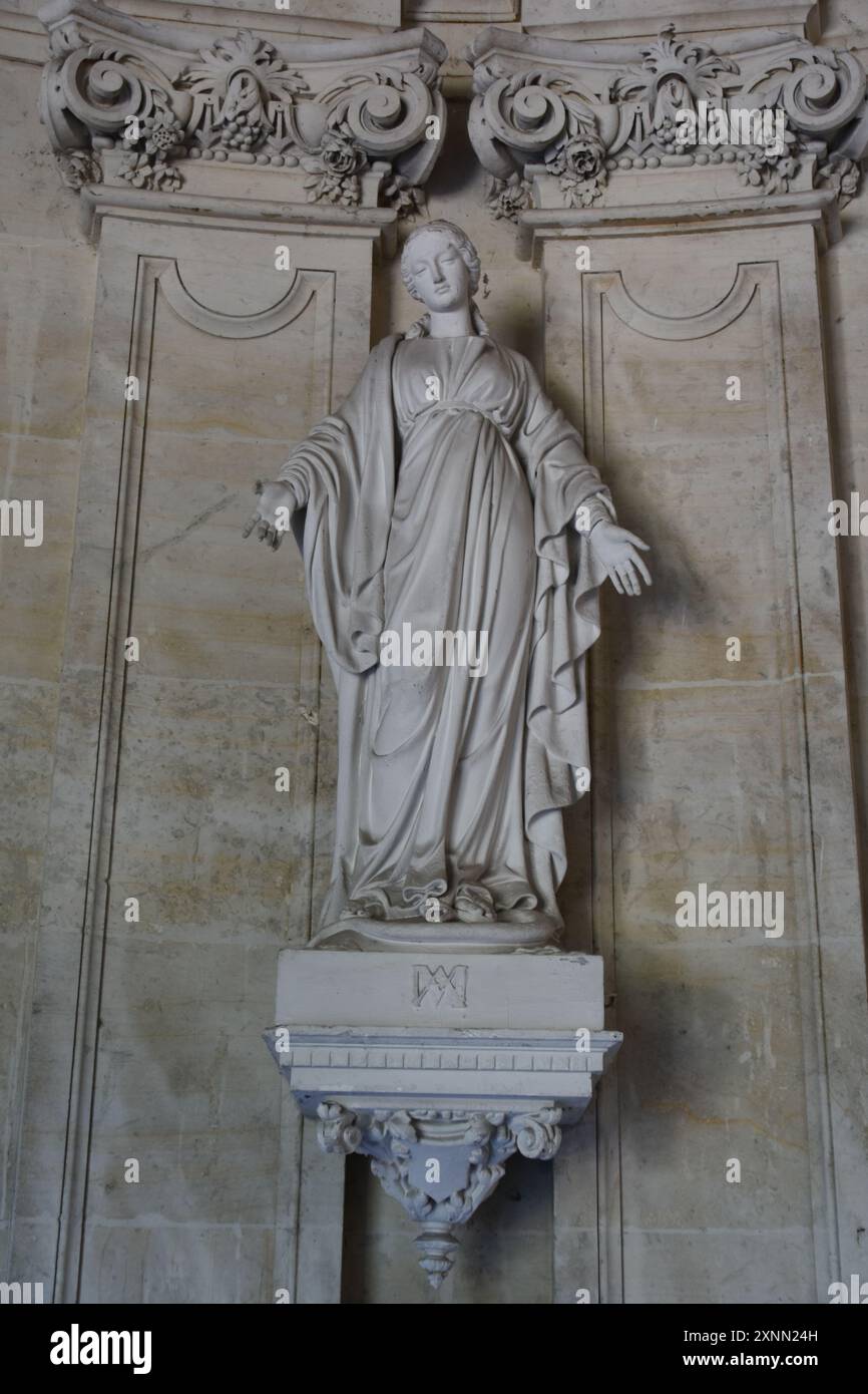 L'église Saint-Géry est une église édifiée de 1648 à 1745, située dans la ville de Cambrai dans le département du Nord. Elle fait l’objet d’un class Banque D'Images