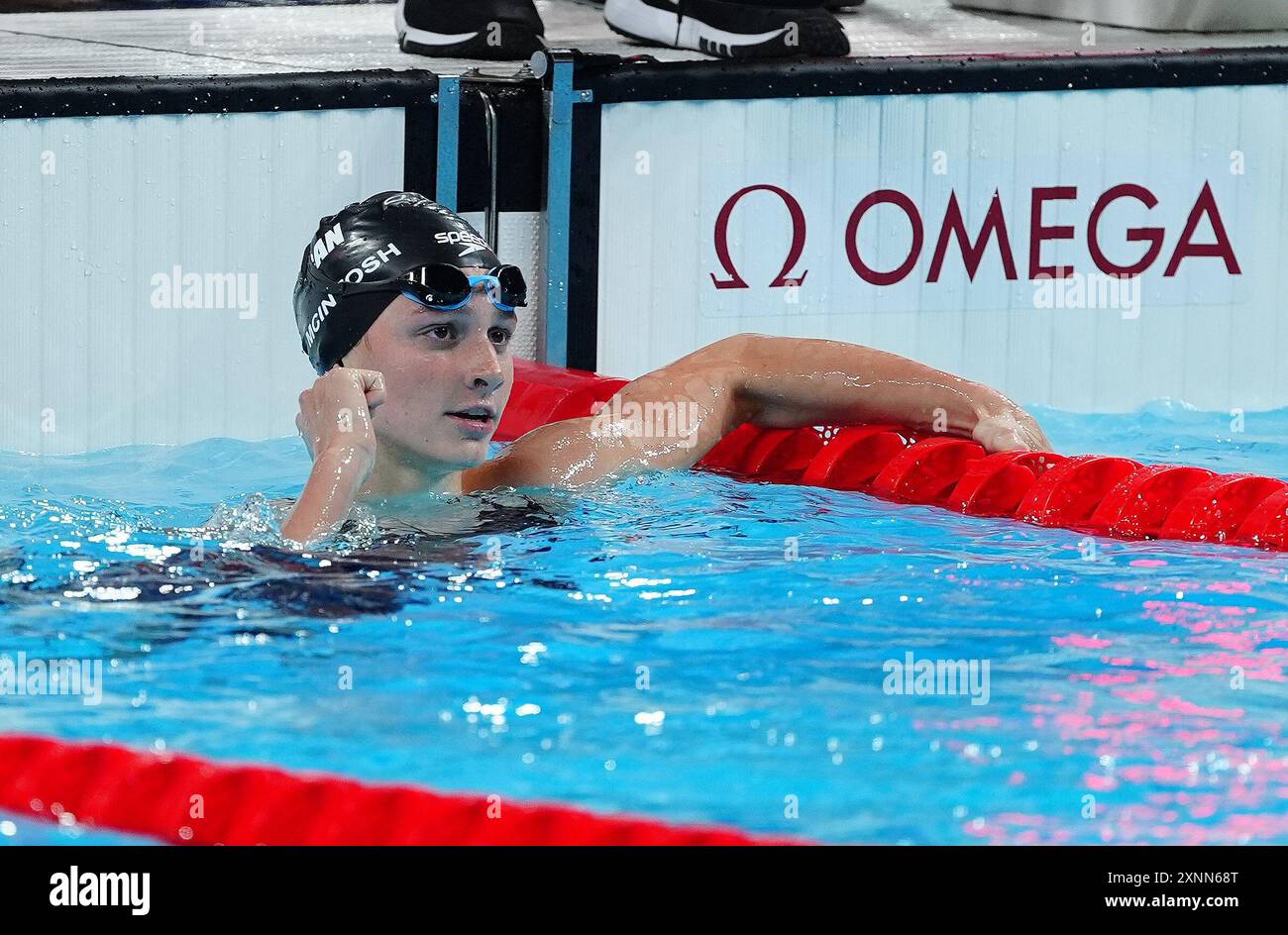 Le McIntosh d’été du Canada célèbre sa victoire dans la finale du 200 m papillon féminin à l’aréna la Défense de Paris, le sixième jour des Jeux olympiques de Paris 2024 en France. Date de la photo : jeudi 1er août 2024. Banque D'Images