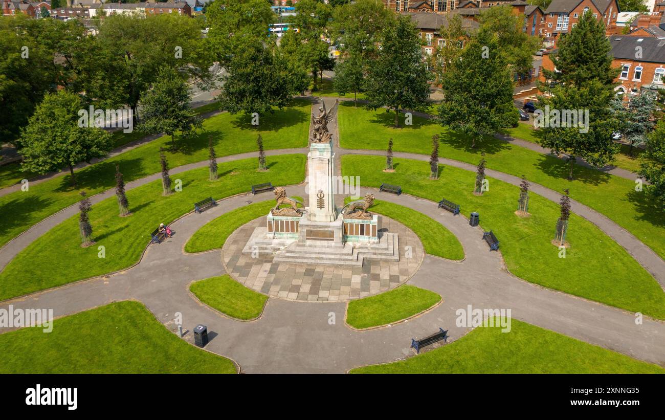 Vue aérienne Ashton sous Lyne Tameside, Memorial Gardens dans le parc Banque D'Images